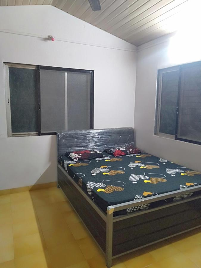 Shree Samarth Savali Hotell Diveāgar Exteriör bild